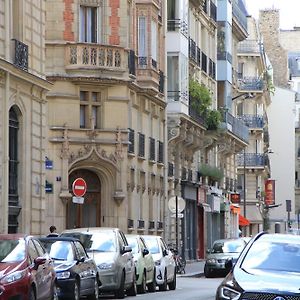 Au cœur du quartier latin : Grand loft climatisé !